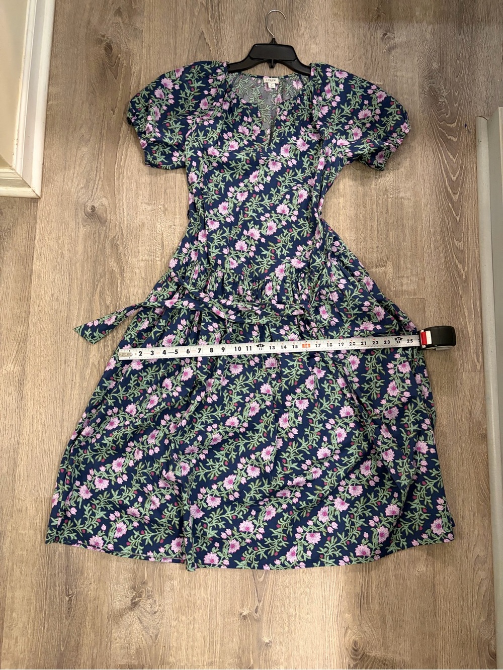 J Crew Puff-Sleeve Midi Dress in Navy and Lavender with pockets - Picture 4 of 6